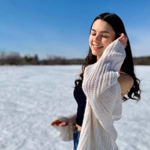 Meet your Posher, Alissia